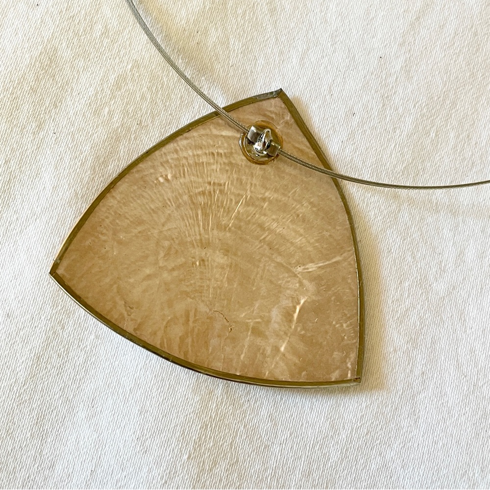 Culture Mix Shell Necklace - Picture 5 of 6